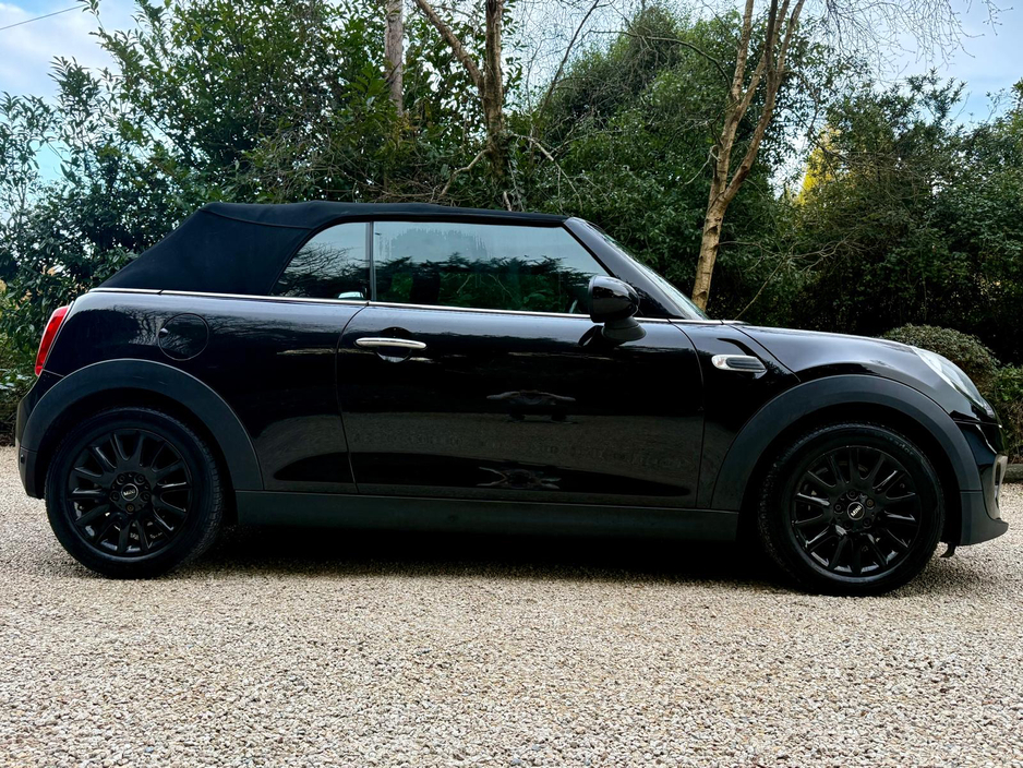2016 MINI Convertible 1.5 COOPER €14,950