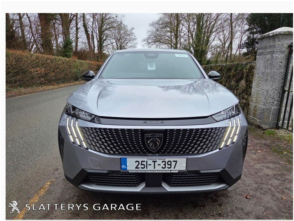 2025 Peugeot 3008 1.2 MHEV PureTech 136bhp eDCS6 Allure €40,995