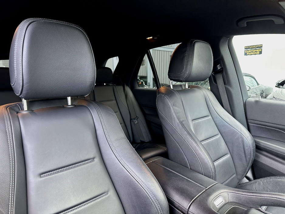 2022 Mercedes-Benz GLE Class - image 4