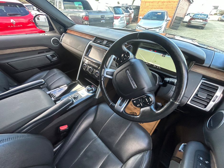 2019 Land Rover Discovery - image 23