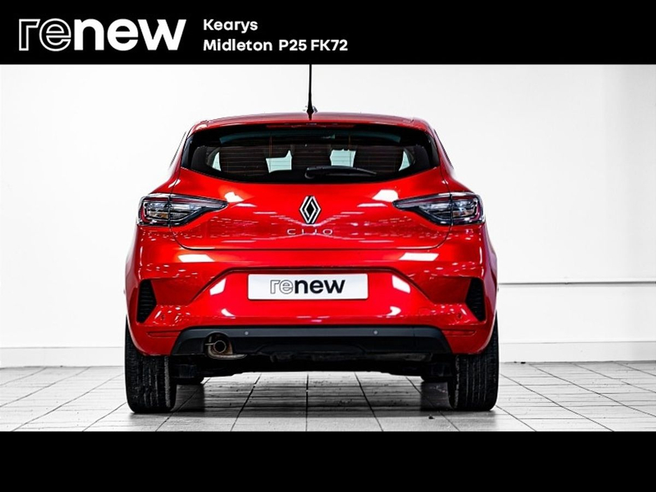 2025 Renault Clio - image 10