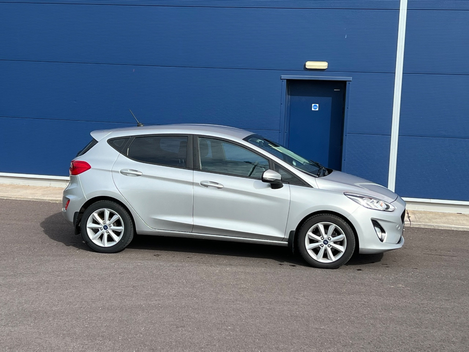2018 Ford Fiesta - image 3