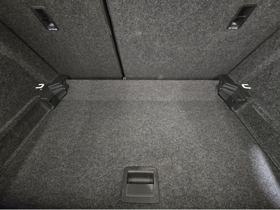 2019 Volkswagen Polo - image 7