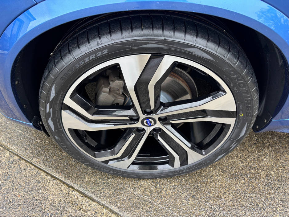 2019 Volvo XC90 - image 31