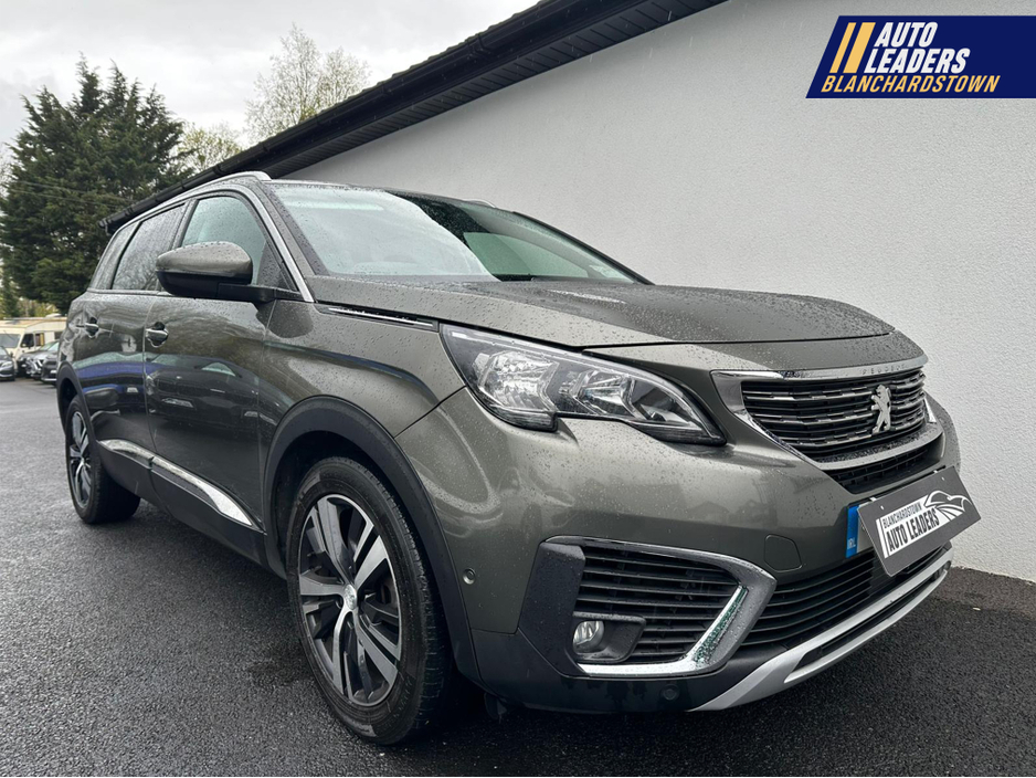 2019 Peugeot 5008 - image 10