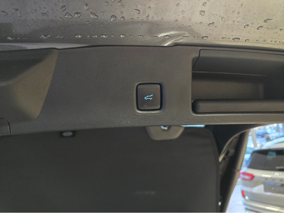 2025 Ford Kuga ST-LINE X PAN ROOF €42,900