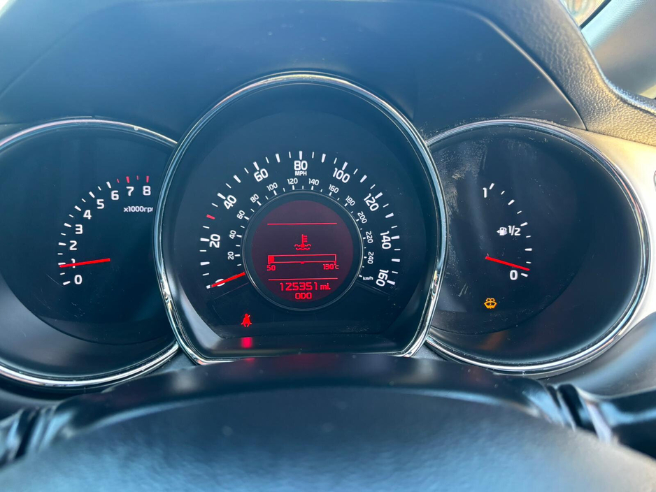 2015 Kia Ceed - image 12