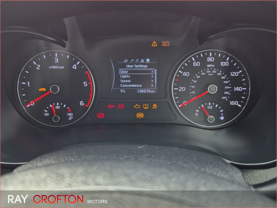 2016 Kia Optima - image 11