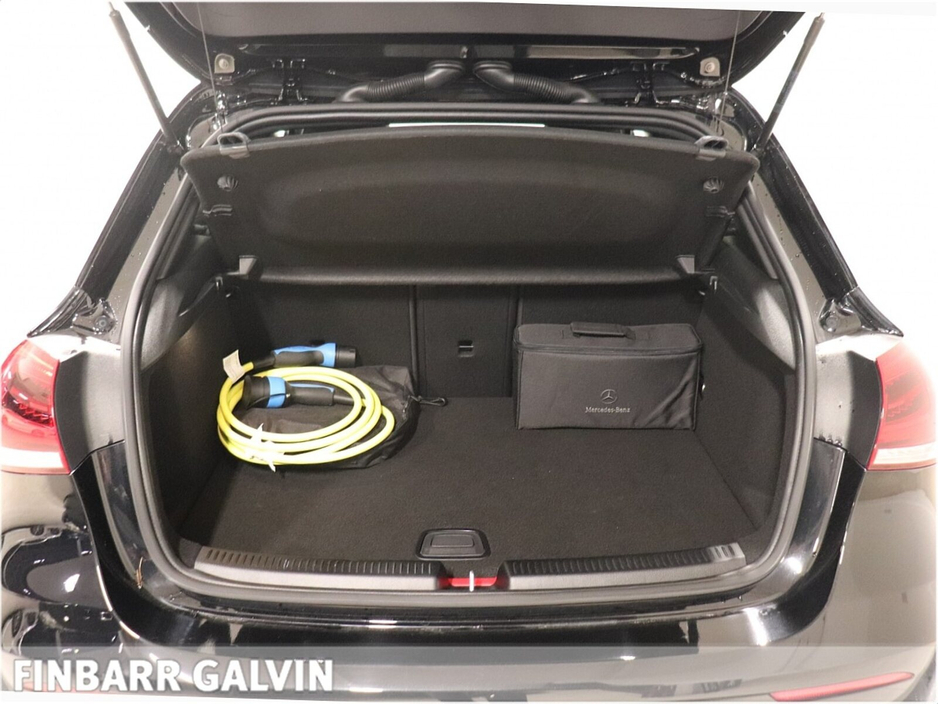 2021 Mercedes-Benz A Class A 250 A/T AMG Line €26,950