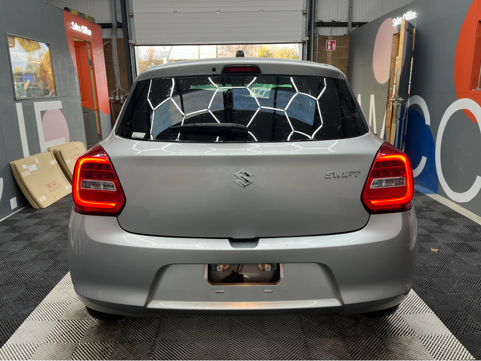 2020 Suzuki Swift - image 3