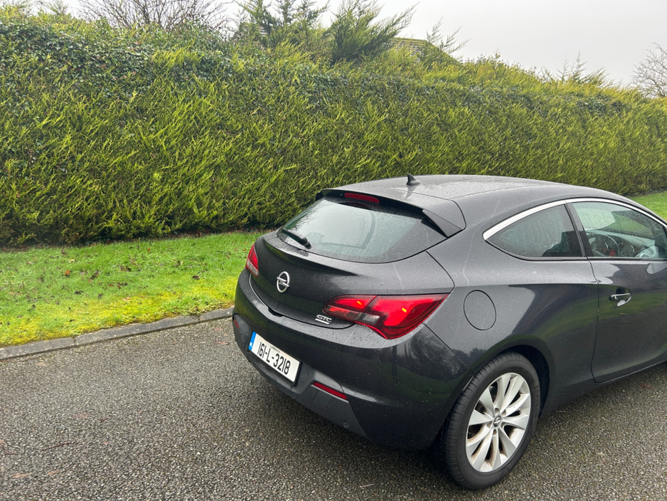 2016 Opel Astra SRI GTC AUTOMATIC ONLY 65K WITH BRAND NEW NCT UNTIL 3/2027///STUNNING INTERIOR//LOW TAX//LOVELY IRISH CAR €9,999