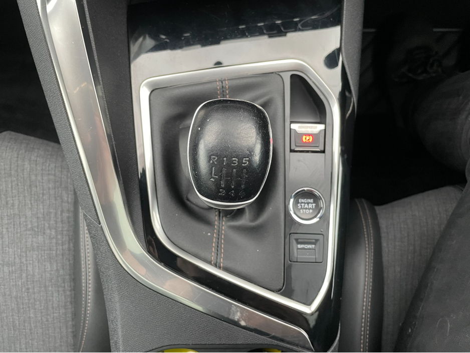 2019 Peugeot 3008 GT-LINE 1.5 BLUE HDI 130 6.2 4 €19,750