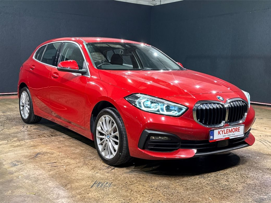 2023 BMW 1 Series - image 9