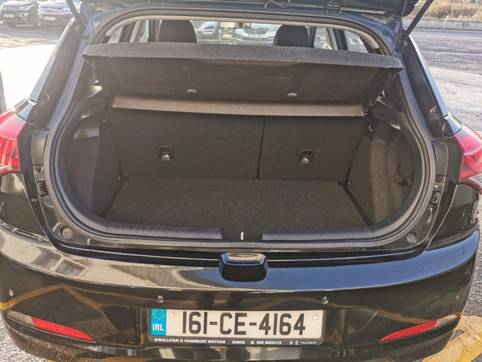 2016 Hyundai i20 - image 7