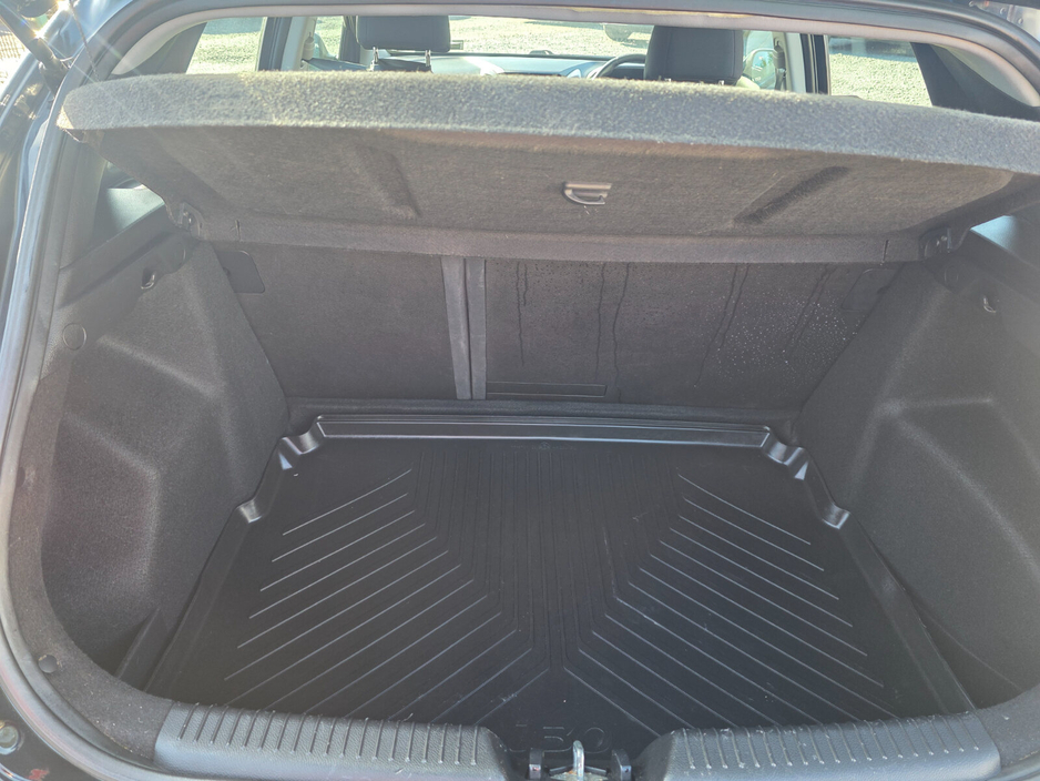 2014 Hyundai i30 - image 6