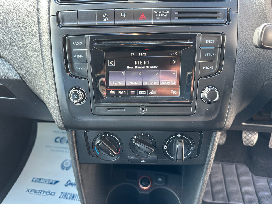 2015 Volkswagen Polo - image 18