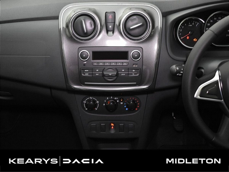 2021 Dacia Sandero Stepway - image 17