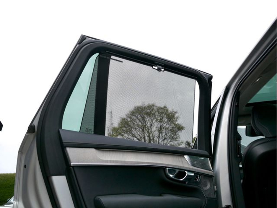 2025 Volvo XC90 - image 31