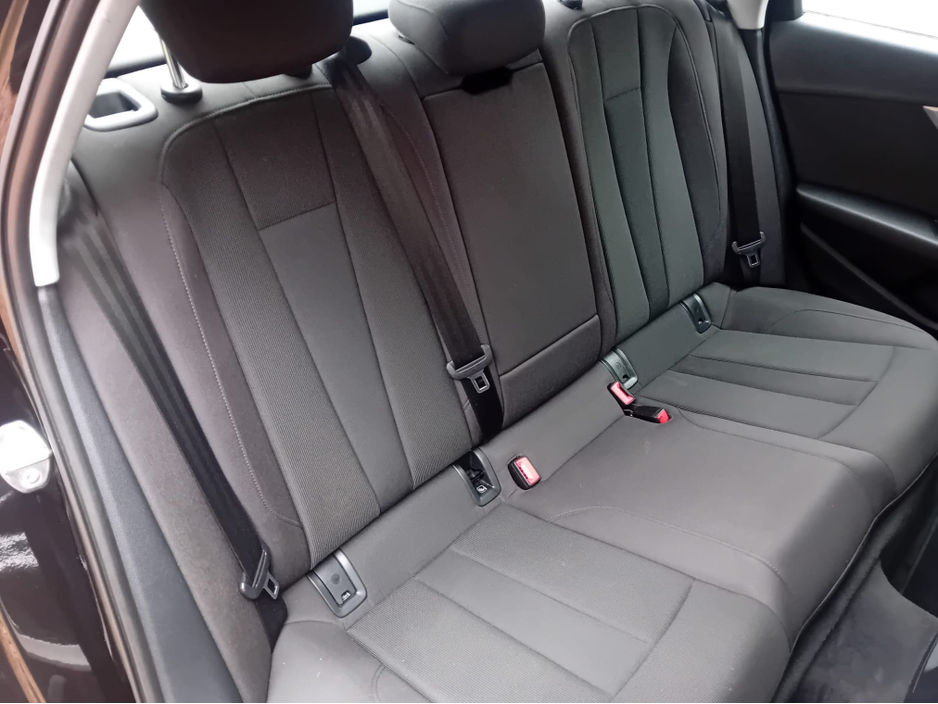 2016 Audi A4 - image 14