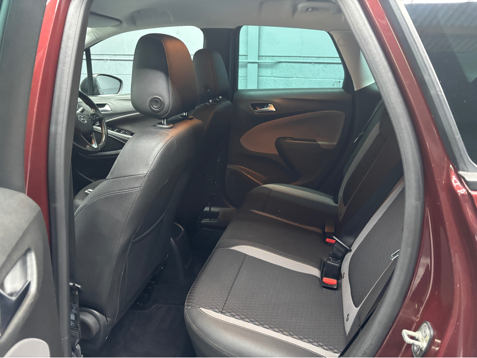 2019 Opel Crossland X - image 9