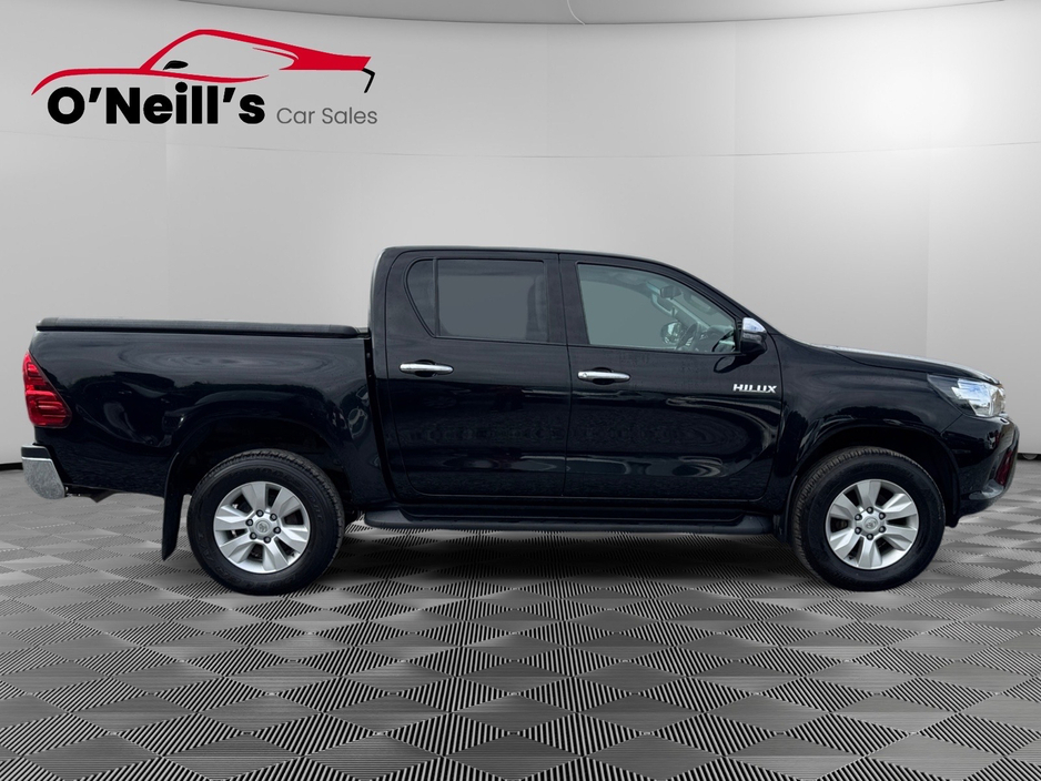 2020 Toyota Hilux DOUBLE CAB SR5 4DR #224 €23,999