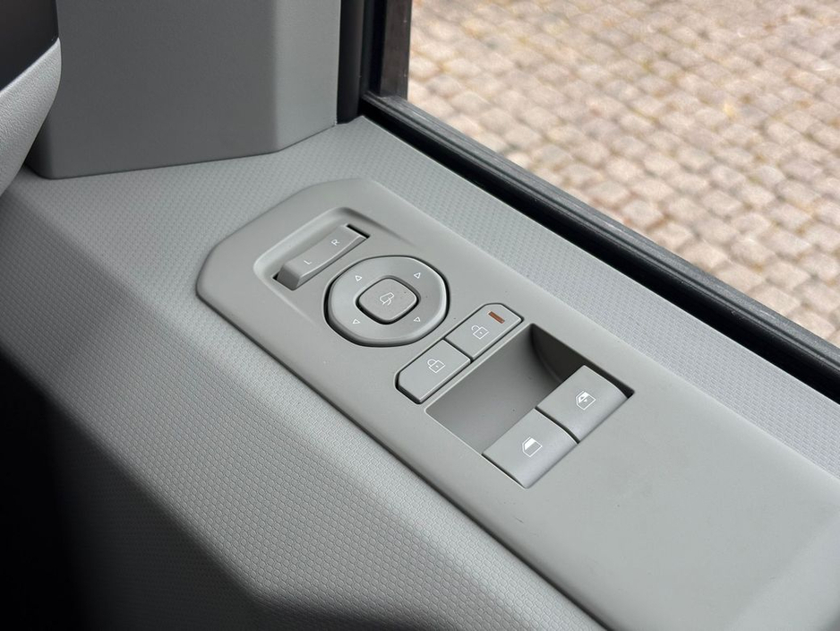 2026 Kia PV5 - image 20