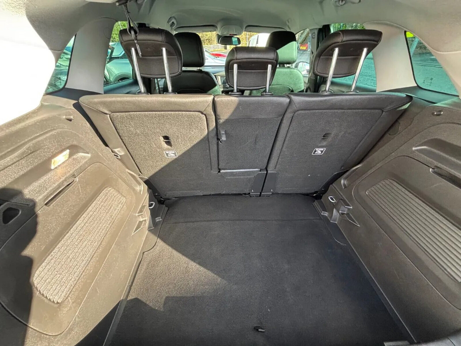 2022 Opel Crossland - image 29