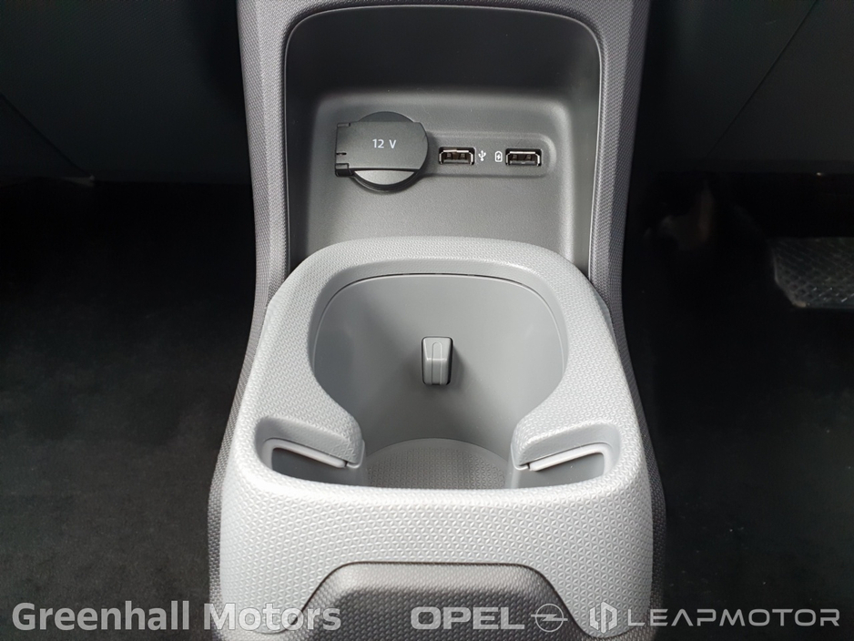 2026 Leapmotor T03 - image 14