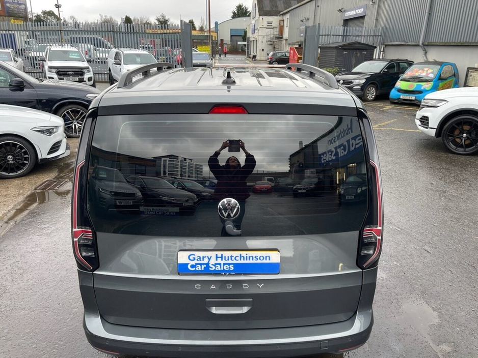 2023 Volkswagen Caddy Maxi 2.0 TDI Life MPV 5dr Diesel DSG Euro 6 (s/s) (122 ps)