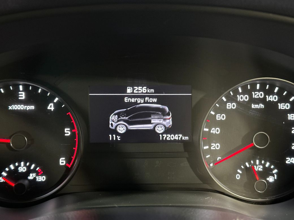 2021 Kia Sportage - image 12