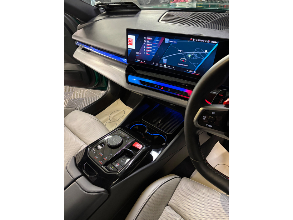 2025 BMW M5 - image 10