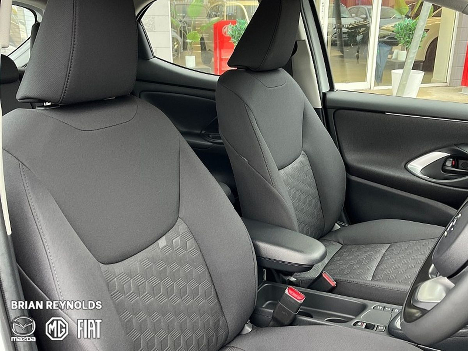 2025 Mazda Mazda2 HYBRID Exclusive-Line AT €29,450