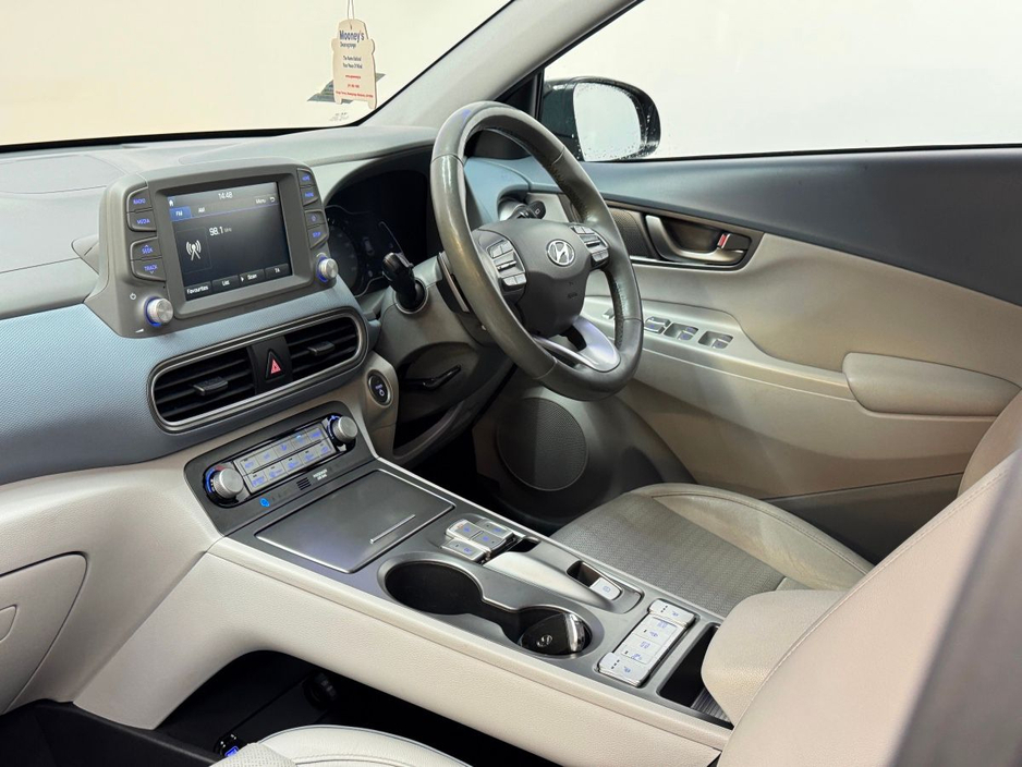 2019 Hyundai Kona Kona EV 64 kWh €17,995