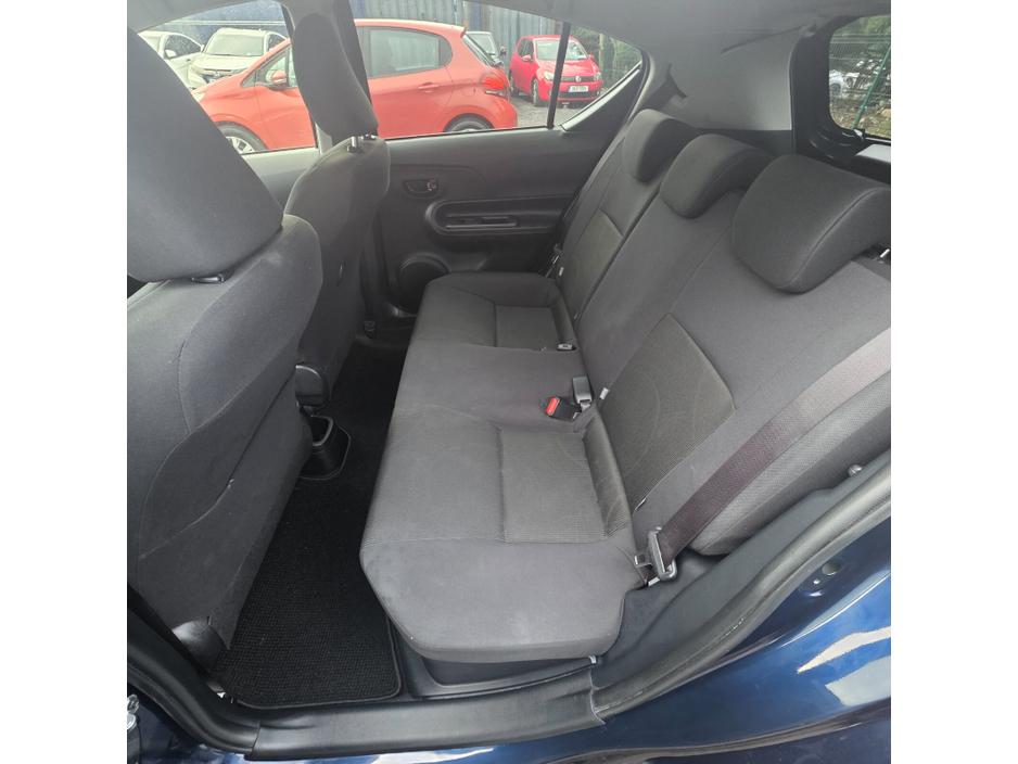 2016 Toyota Aqua 1.8 Hybrid €11,450