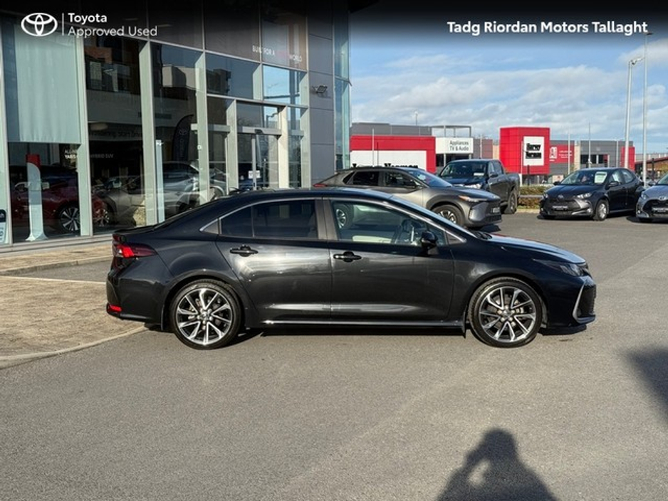 2022 Toyota Corolla - image 3