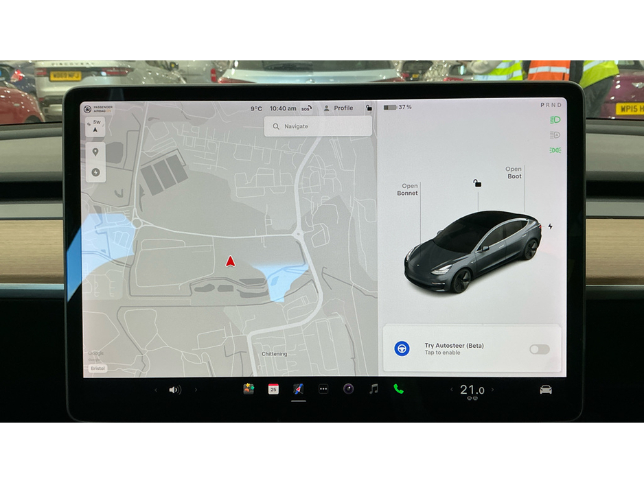 2019 Tesla Model 3 - image 12