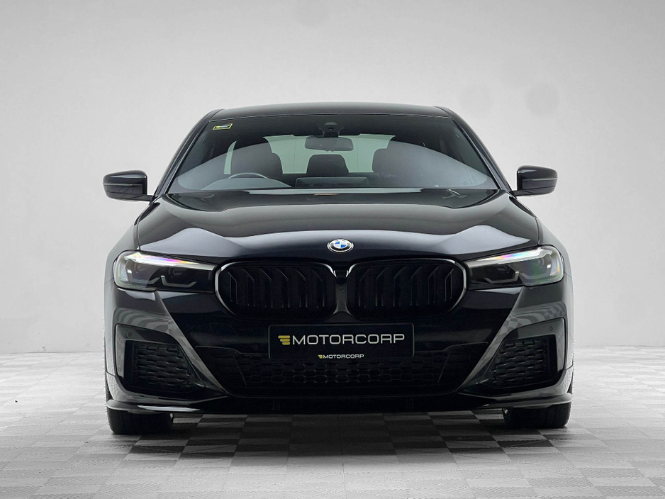 2022 BMW 5 Series 520D M SPORT €42,990