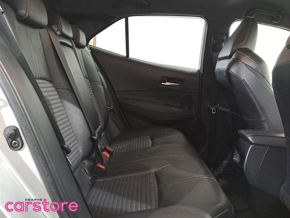 2021 Toyota Corolla - image 13