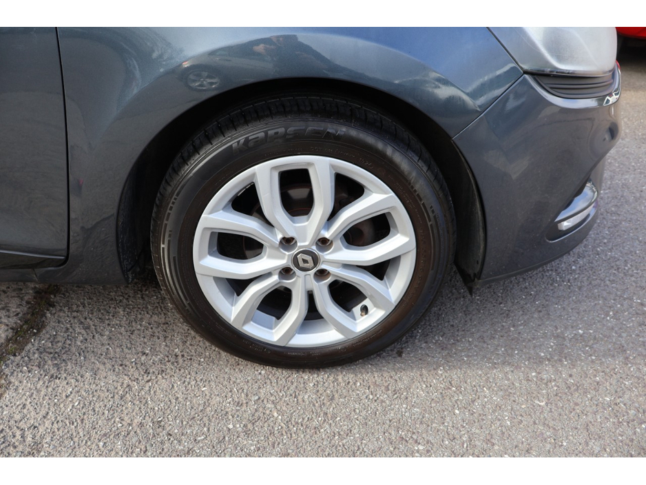 2017 Renault Clio - image 35