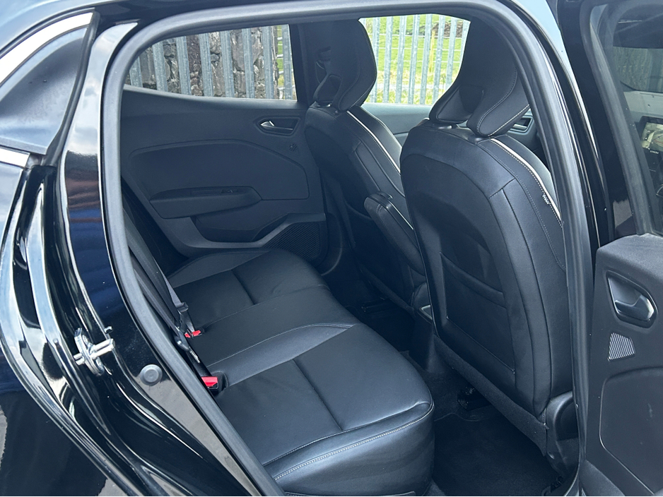 2021 Renault Clio TCE Automatic 1.3 €18,995