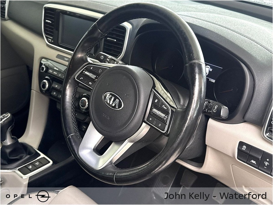2019 Kia Sportage - image 10