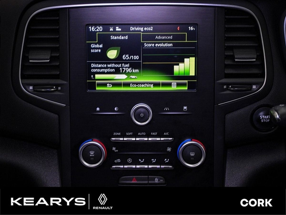 2018 Renault Megane - image 19