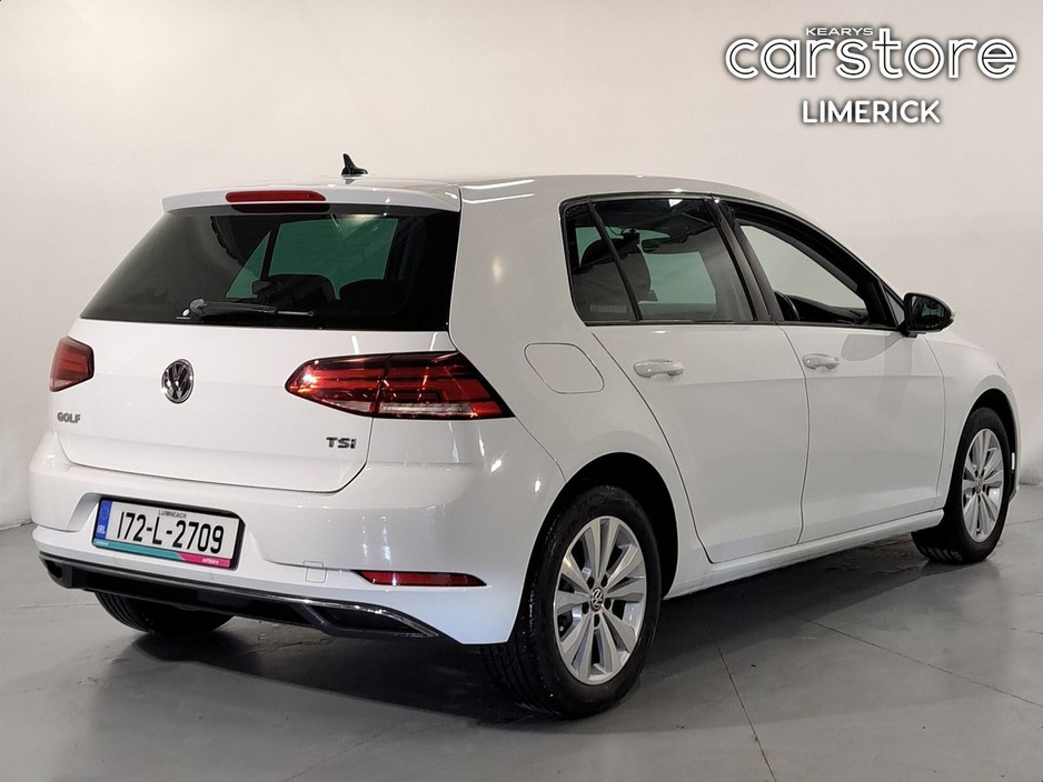 2017 Volkswagen Golf - image 3