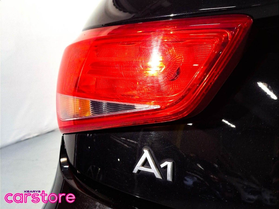 2017 Audi A1 - image 10