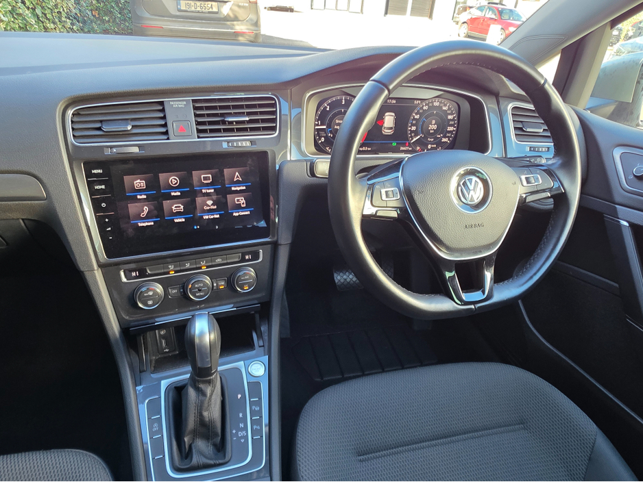2020 Volkswagen Golf 2020 VW Golf 2.0 TDi Comfort Auto, Ultra Low Miles €24,900