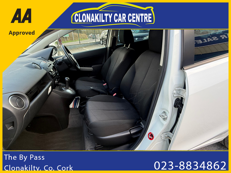 2014 Mazda Demio - image 16