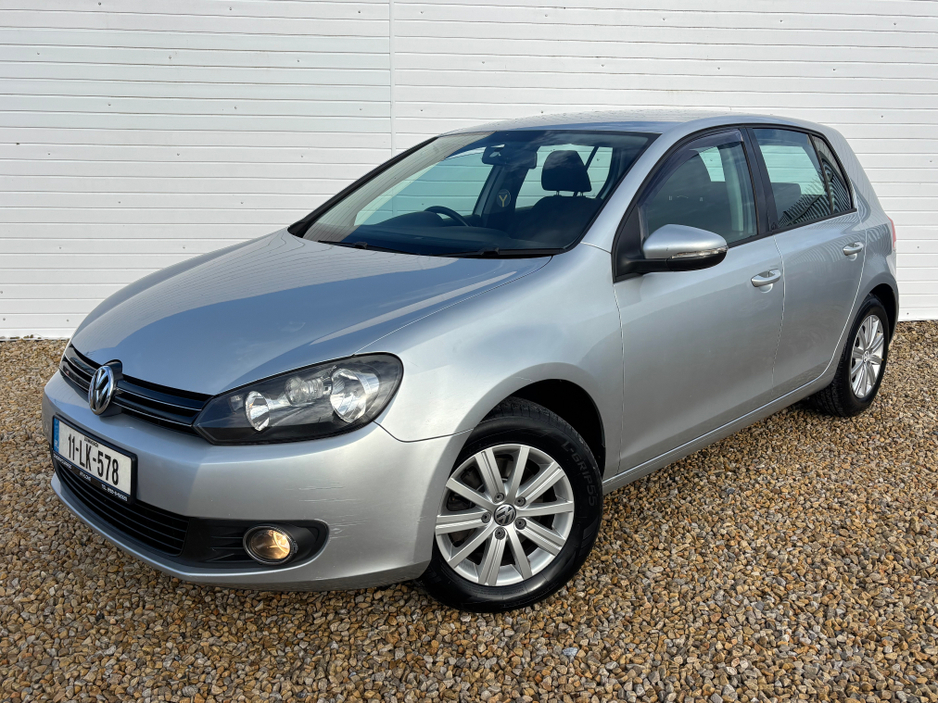 2011 Volkswagen Golf - image 14