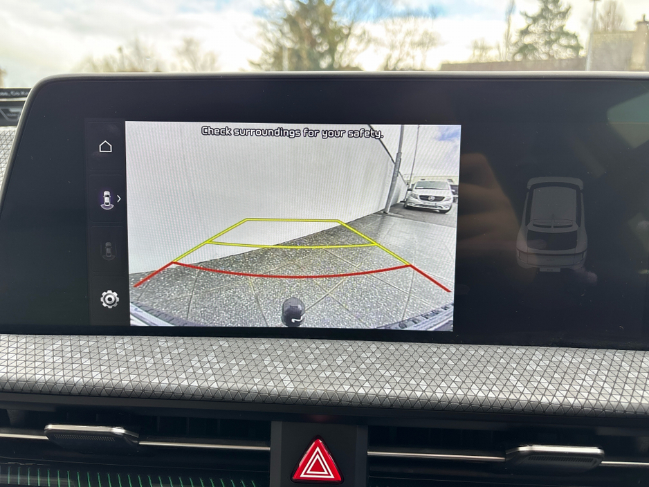 2023 Kia EV6 - image 13