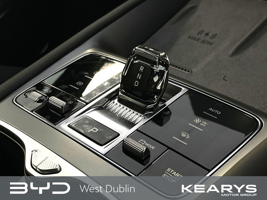 2025 BYD Sealion 7 - image 11