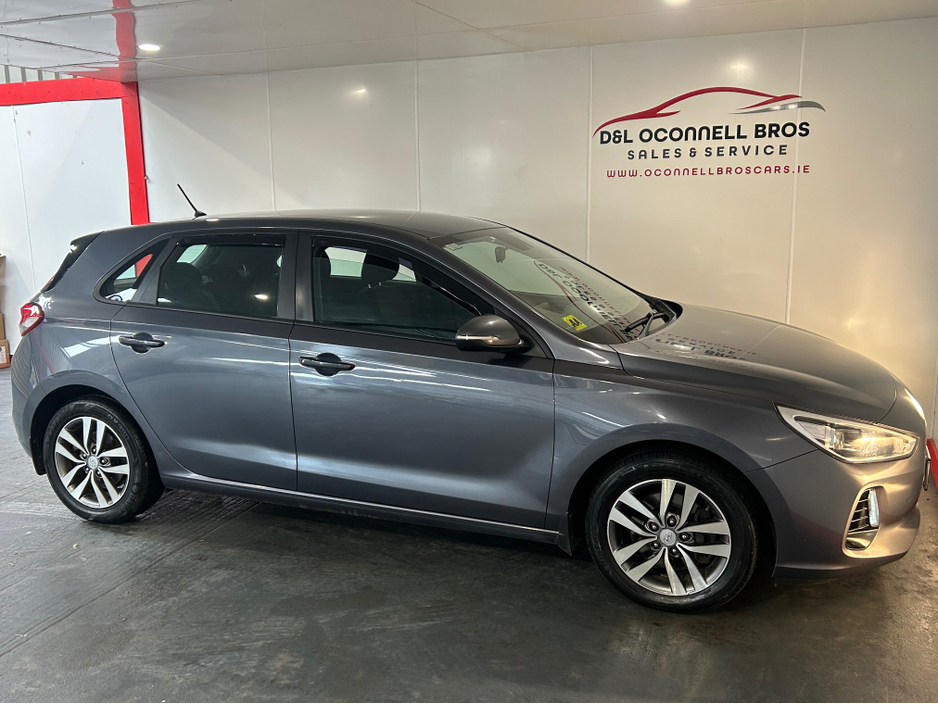 2018 Hyundai i30 - image 16